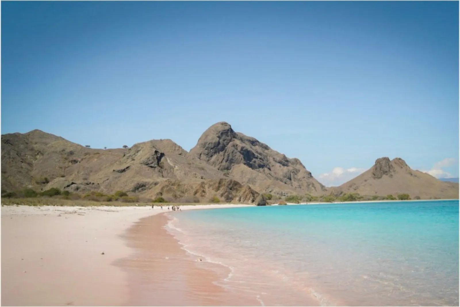 Pink Beach – photo 1