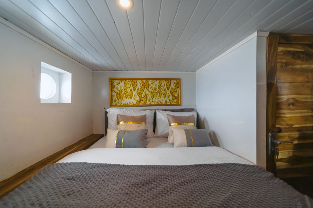 Mega Trusmi Deluxe Cabin 1