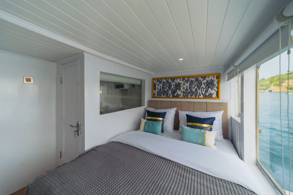 Mega Trusmi Suite Cabin 1