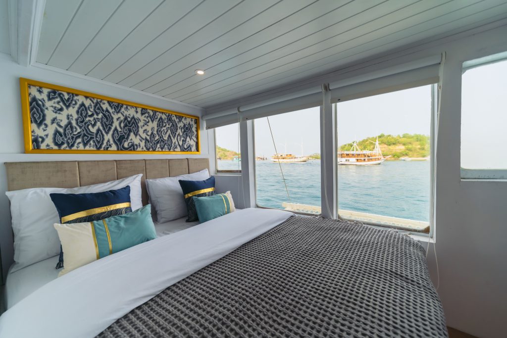 Mega Trusmi Suite Cabin 2