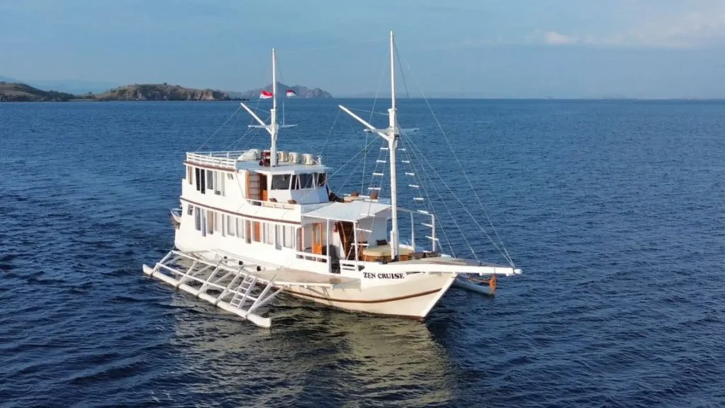 Zen Cruise boat