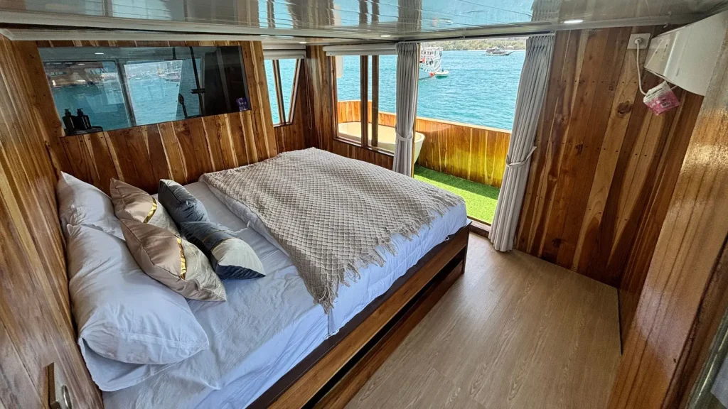 zen master cabin