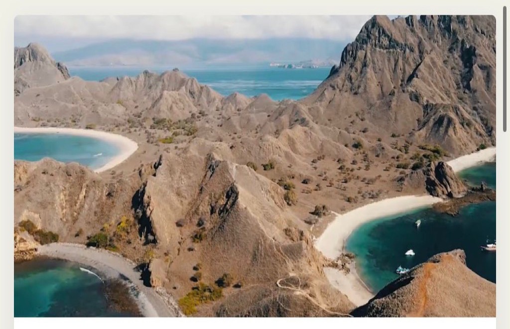 Padar Island panoramic view over three bays