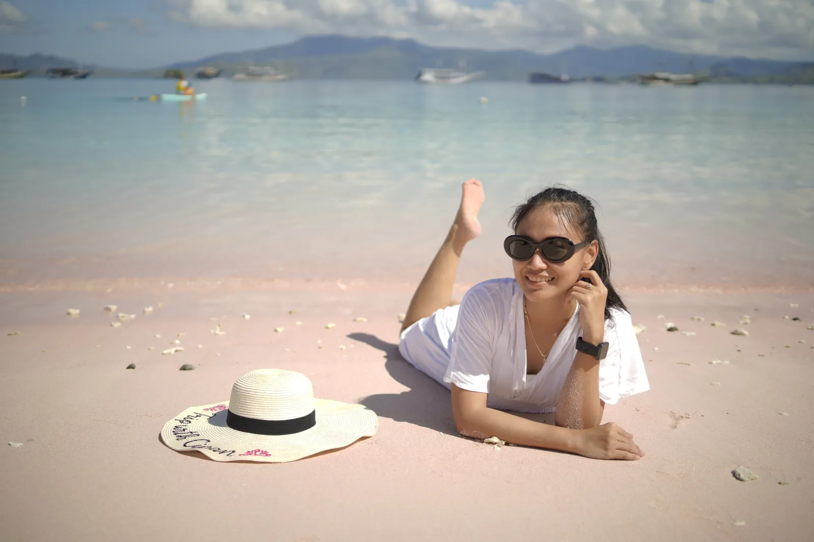 Pink Beach – photo 2